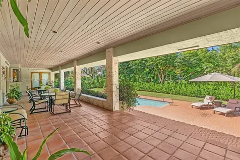 7556 Los Pinos Boulevard Coral Gables FL 33143