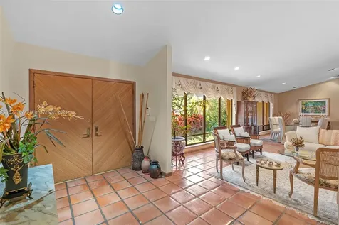 7556 Los Pinos Boulevard Coral Gables FL 33143