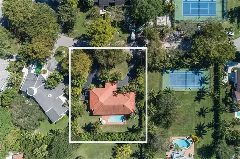 7556 Los Pinos Boulevard Coral Gables FL 33143