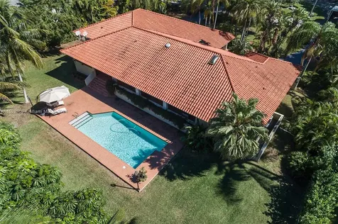 7556 Los Pinos Boulevard Coral Gables FL 33143