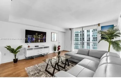 1200 Brickell Bay Drive Miami FL 33131