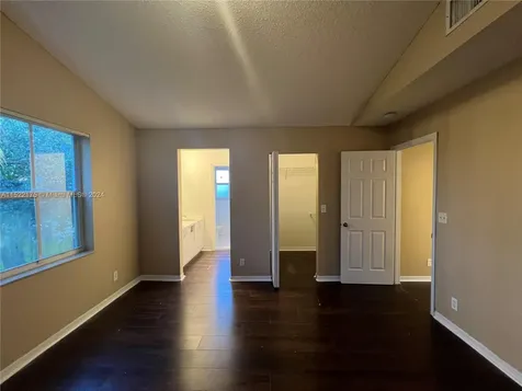 6279 Navajo Terrace Margate FL 33063