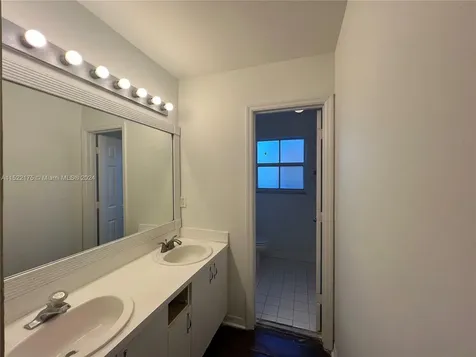 6279 Navajo Terrace Margate FL 33063