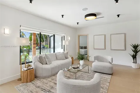 519 SW 25th Road Miami FL 33129