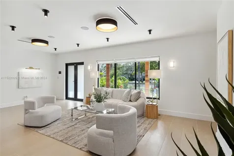 519 SW 25th Road Miami FL 33129