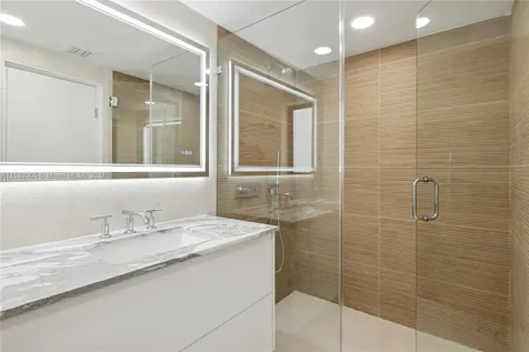 519 SW 25th Road Miami FL 33129