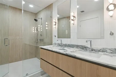 519 SW 25th Road Miami FL 33129