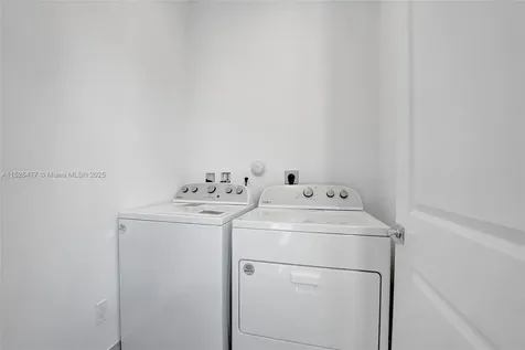 13145 Addilyn Court Davie FL 33325