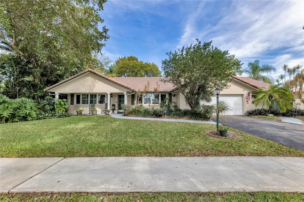 7321 SW 5th Street Plantation FL 33317