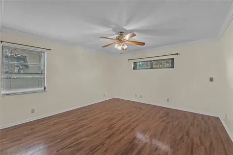 7321 SW 5th Street Plantation FL 33317
