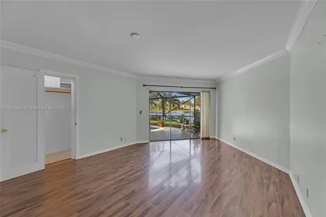 7321 SW 5th Street Plantation FL 33317