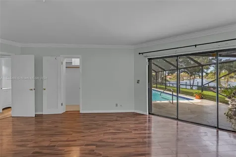 7321 SW 5th Street Plantation FL 33317