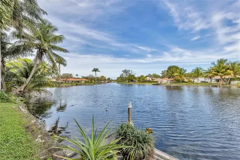 7321 SW 5th Street Plantation FL 33317