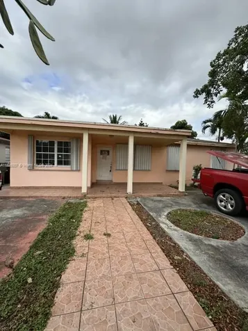 711 E 31st Street Hialeah FL 33013