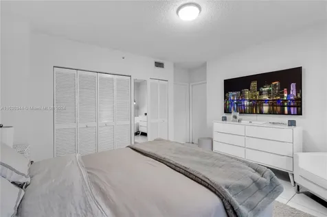 701 Brickell Key Boulevard Miami FL 33131