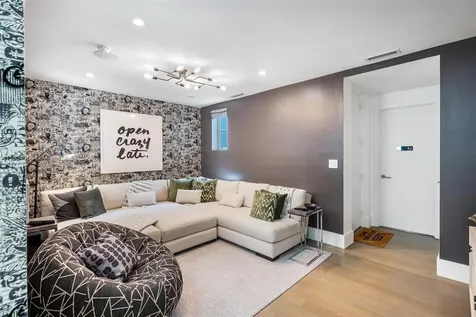 6020 Aqua Path Miami Beach FL 33141