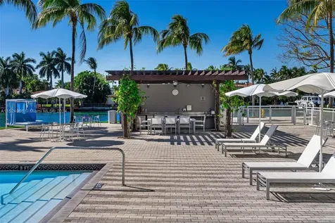 6020 Aqua Path Miami Beach FL 33141