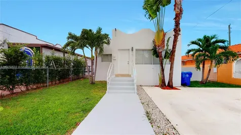 2915 SW 24 Te Miami FL 33145