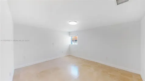 2915 SW 24 Te Miami FL 33145