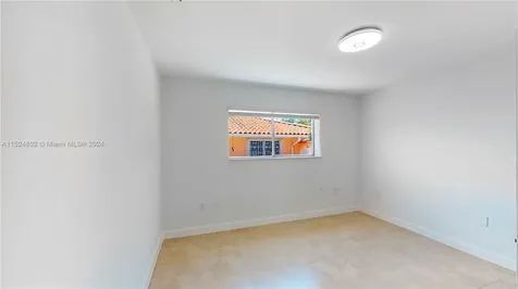 2915 SW 24 Te Miami FL 33145