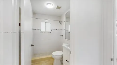 2915 SW 24 Te Miami FL 33145