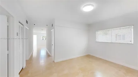 2915 SW 24 Te Miami FL 33145