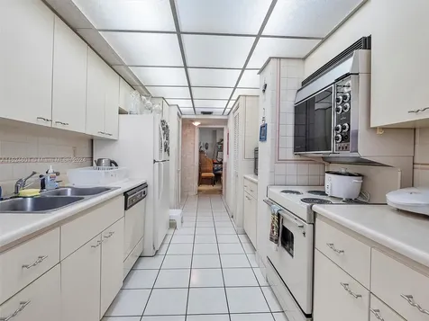 290 174th Street Sunny Isles Beach FL 33160