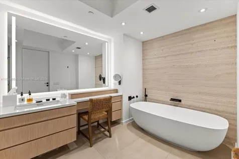 7600 Fisher Island Drive Miami Beach FL 33109