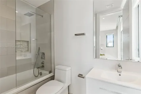 4060 Woodridge Road Miami FL 33133