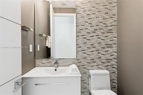 4060 Woodridge Road Miami FL 33133