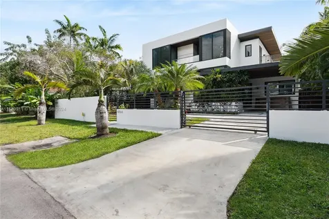 4060 Woodridge Road Miami FL 33133