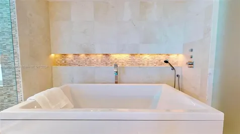 2127 Brickell Miami FL 33129