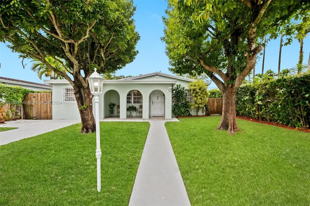 7317 SW 38th Street Miami FL 33155