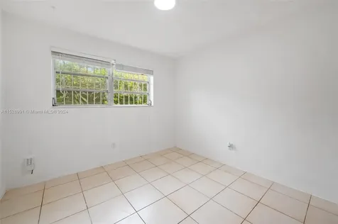 7317 SW 38th Street Miami FL 33155