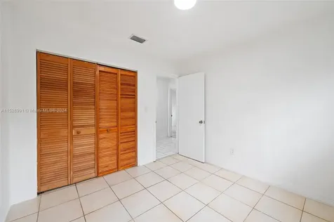7317 SW 38th Street Miami FL 33155