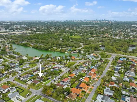7317 SW 38th Street Miami FL 33155