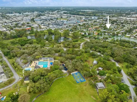7317 SW 38th Street Miami FL 33155