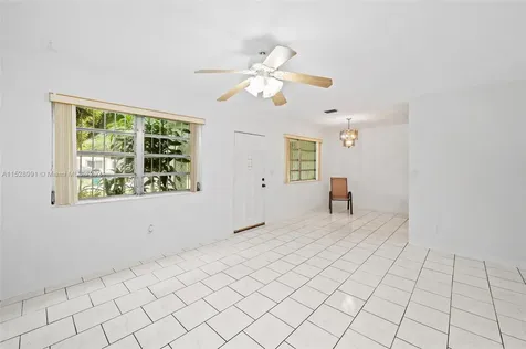 7317 SW 38th Street Miami FL 33155
