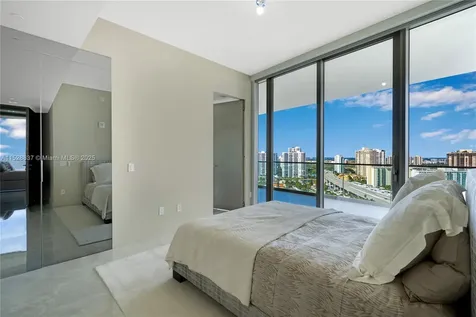 18975 Collins Avenue Sunny Isles Beach FL 33160