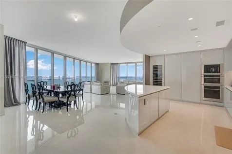 18975 Collins Avenue Sunny Isles Beach FL 33160