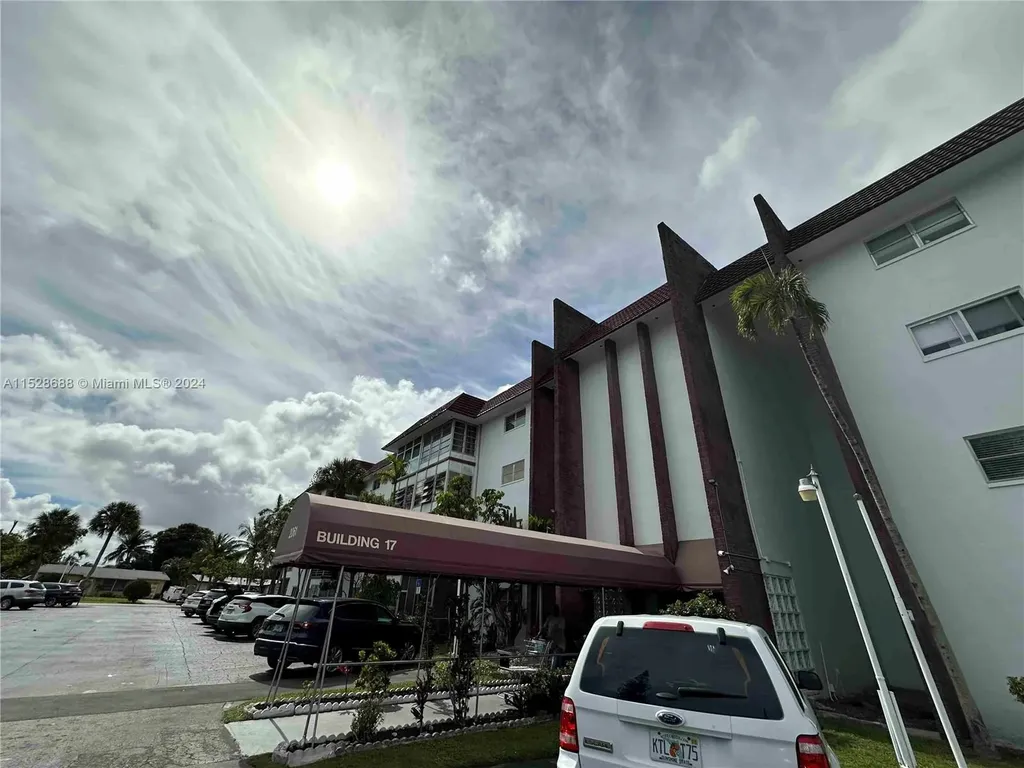 2061 NW 47th Terrace Lauderhill FL 33313