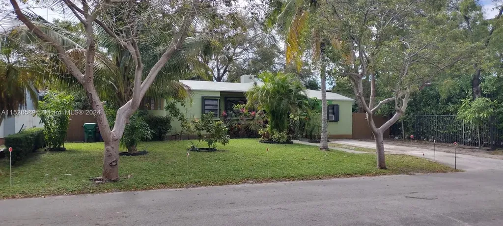 Miami FL 33137