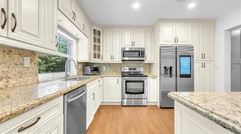 8625 SW 185th Street Cutler Bay FL 33157