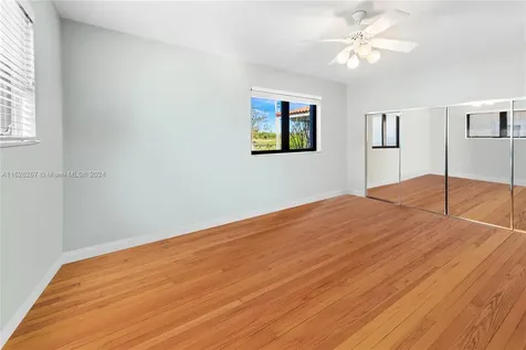 2375 N Meridian Avenue Miami Beach FL 33140