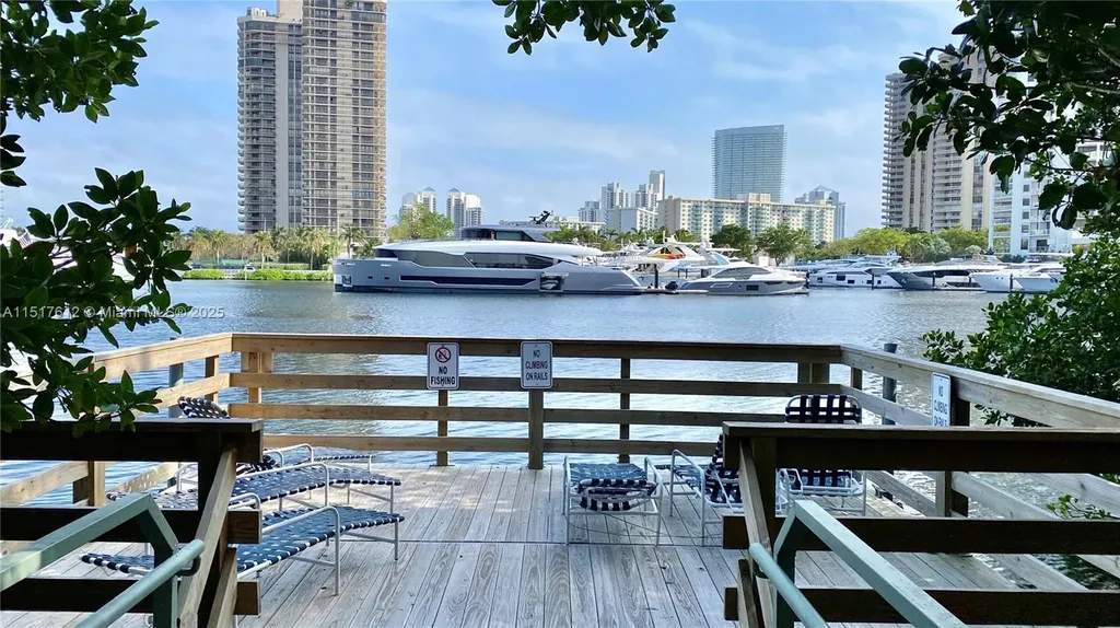 19901 E Country Club Drive Aventura FL 33180
