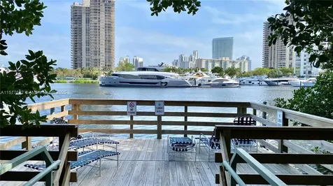 19901 E Country Club Drive Aventura FL 33180