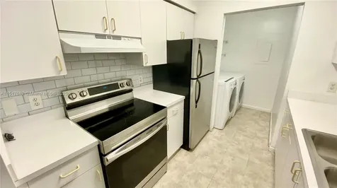 19901 E Country Club Drive Aventura FL 33180