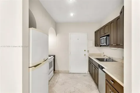 1250 West Avenue Miami Beach FL 33139