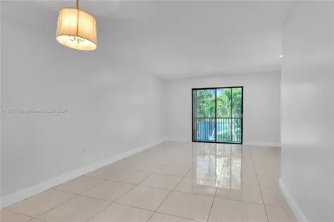 9202 NW 1st Street Pembroke Pines FL 33024