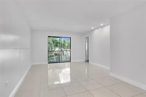 9202 NW 1st Street Pembroke Pines FL 33024
